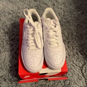 Nike white tennis shoes